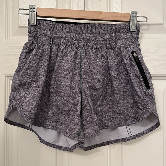 Lululemon Women's Tracker Short V *4" Heathered Lux Multi‎ Black Sz 4 W7AT8S Run - Picture 1 of 9